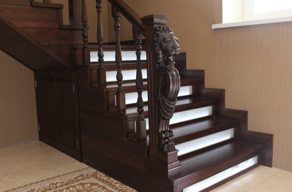Выбор деревянных лестниц в дом